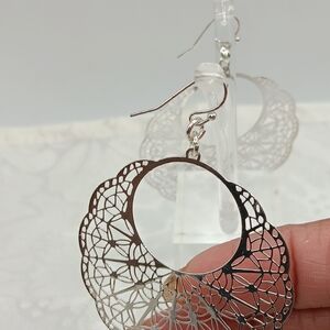 Elegant Silver Filigree Earrings